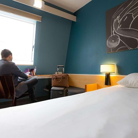 ไอบิส เบซ็องซง ลาซิตี้ Hotel เบอซองซง ภายนอก รูปภาพ